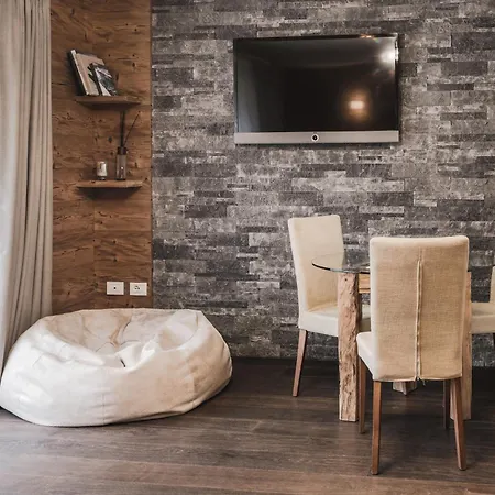 S - Dolomites Design - Adults Friendly 4* Wolkenstein in Gröden