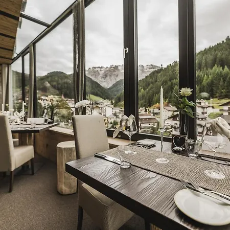 Hotel S - Dolomites Design - Adults Friendly