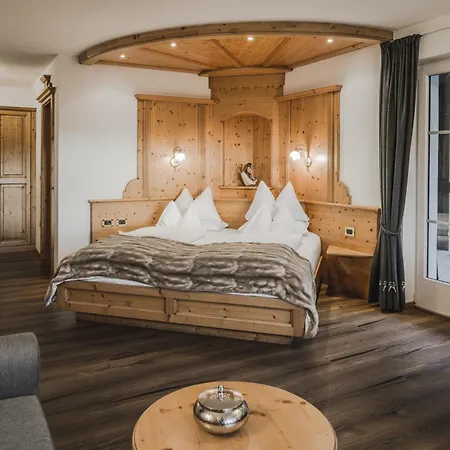 Hotell S - Dolomites Design - Adults Recommended Selva di Val Gardena