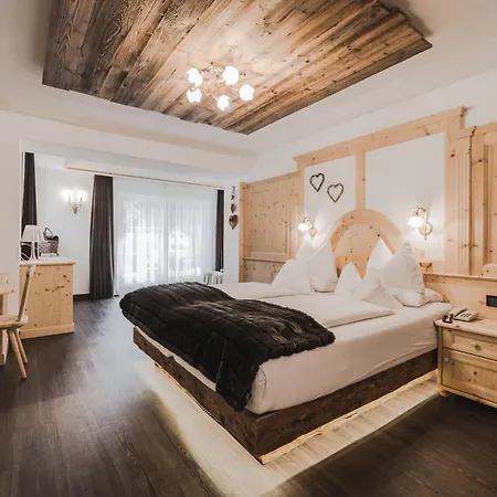 Hotel S - Dolomites Design - Adults Recommended 4*